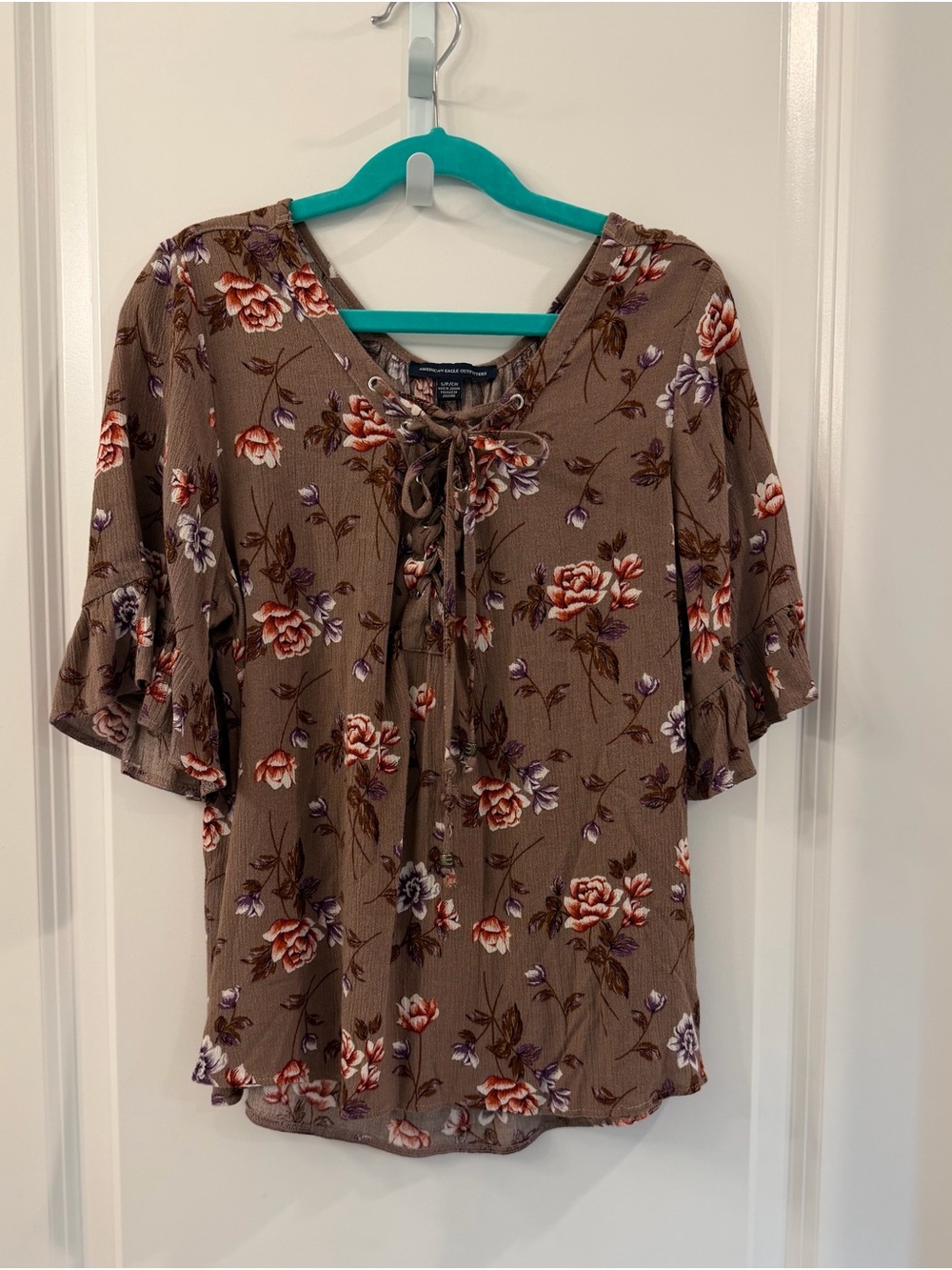 American Eagle Outfitters Brown Floral Tie-Front Blouse